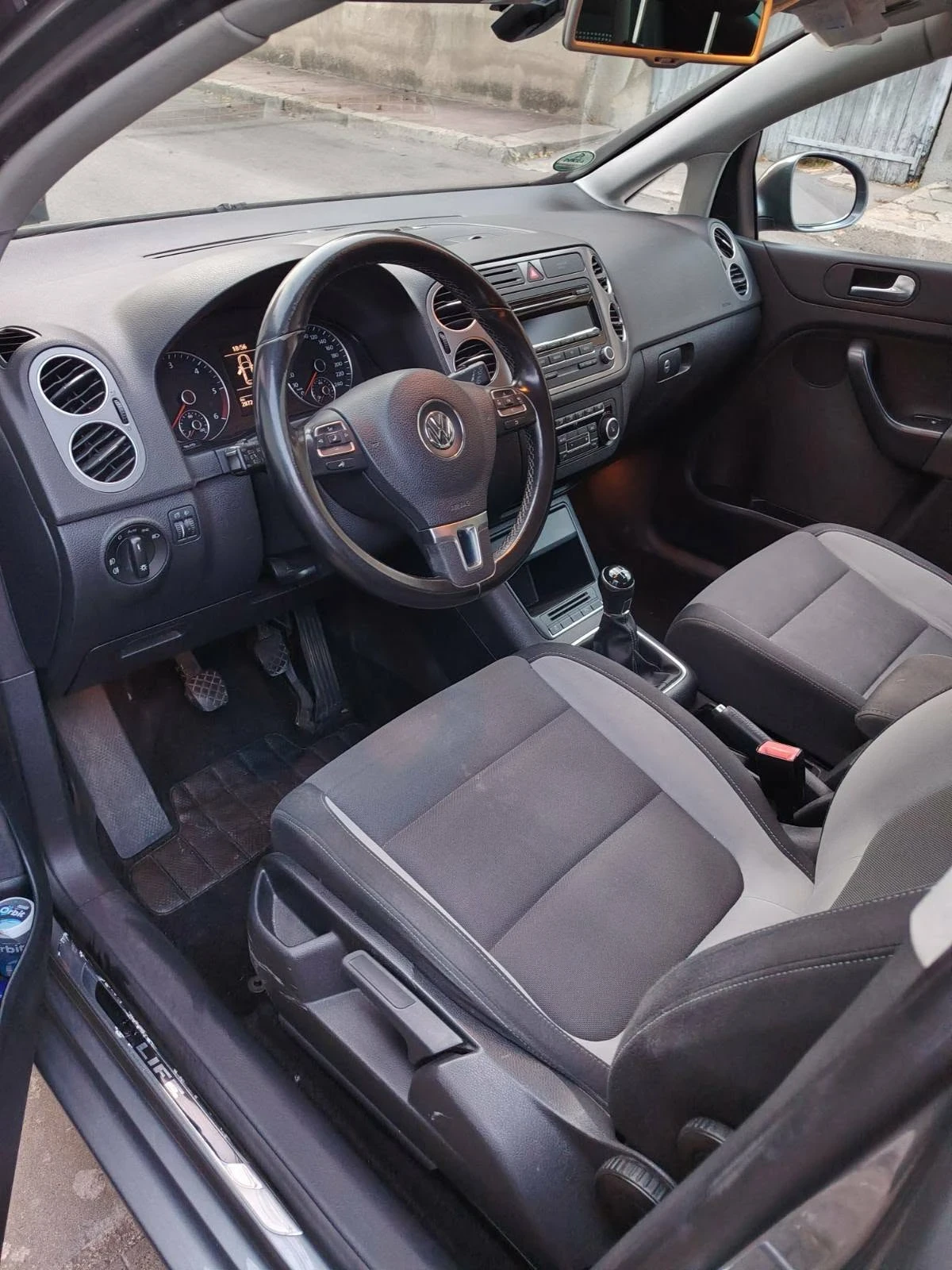 VW Golf Plus LIFE, снимка 7 - Автомобили и джипове - 56244415