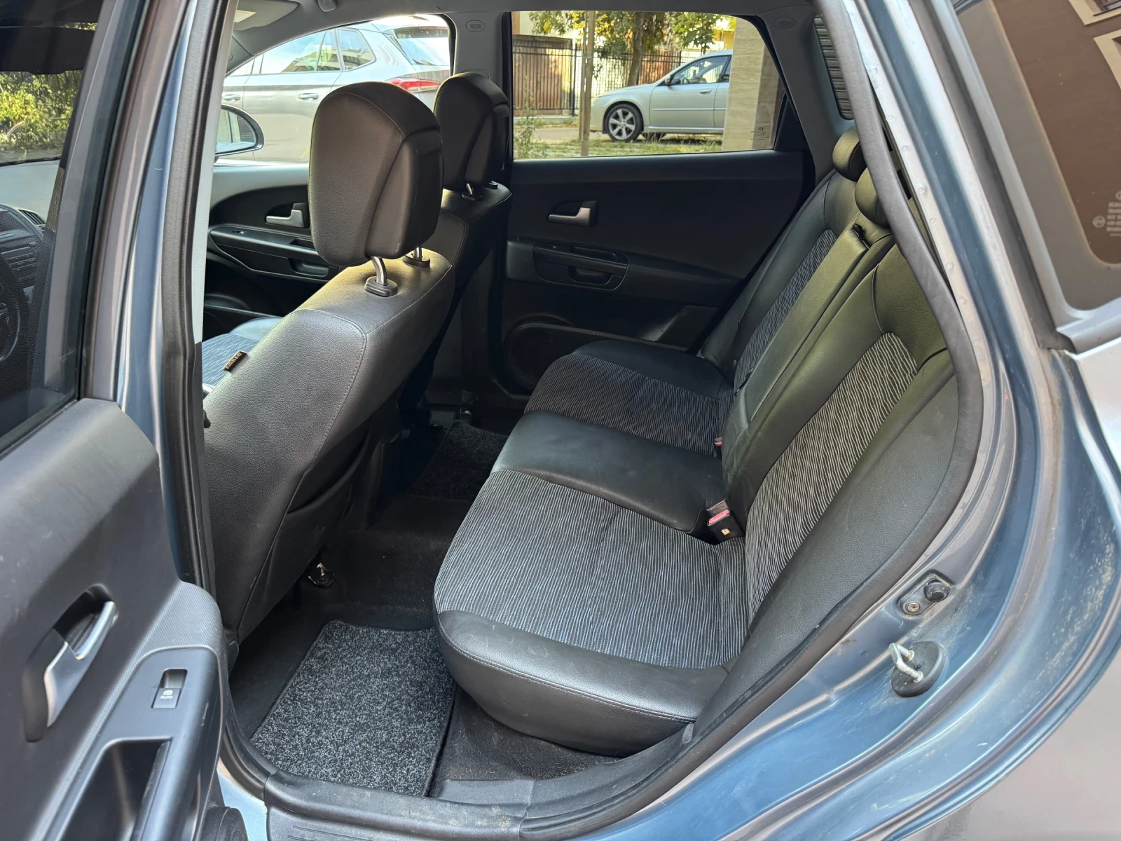 Kia Ceed, снимка 9 - Автомобили и джипове - 56309421