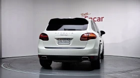 Porsche Cayenne 4.8S* КОЖА* ПОДГРЕВ* ПАНО* КАМЕРА* АВТОКРЕДИТ, снимка 4