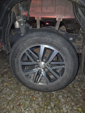 Toyota Hilux 2.4 D, снимка 3