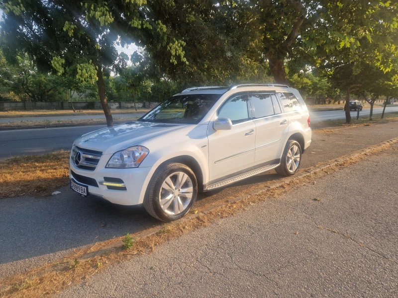 Mercedes-Benz GL 350 BLUETEC 4MATIC 7 места, снимка 2 - Автомобили и джипове - 50954395