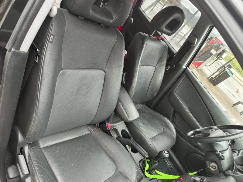 Mitsubishi Outlander, снимка 11 - Автомобили и джипове - 52677358