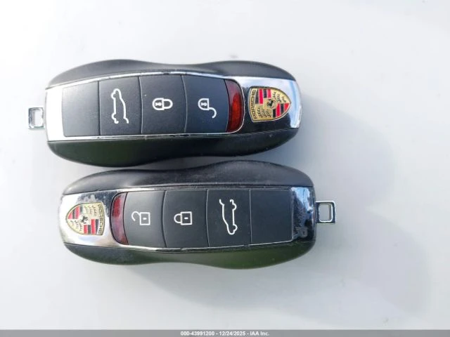 Porsche Macan S* PDK* ПОДГРЕВ* КАМЕРА* КЕЙЛЕС* LANE* ASSIST, снимка 13 - Автомобили и джипове - 53373036