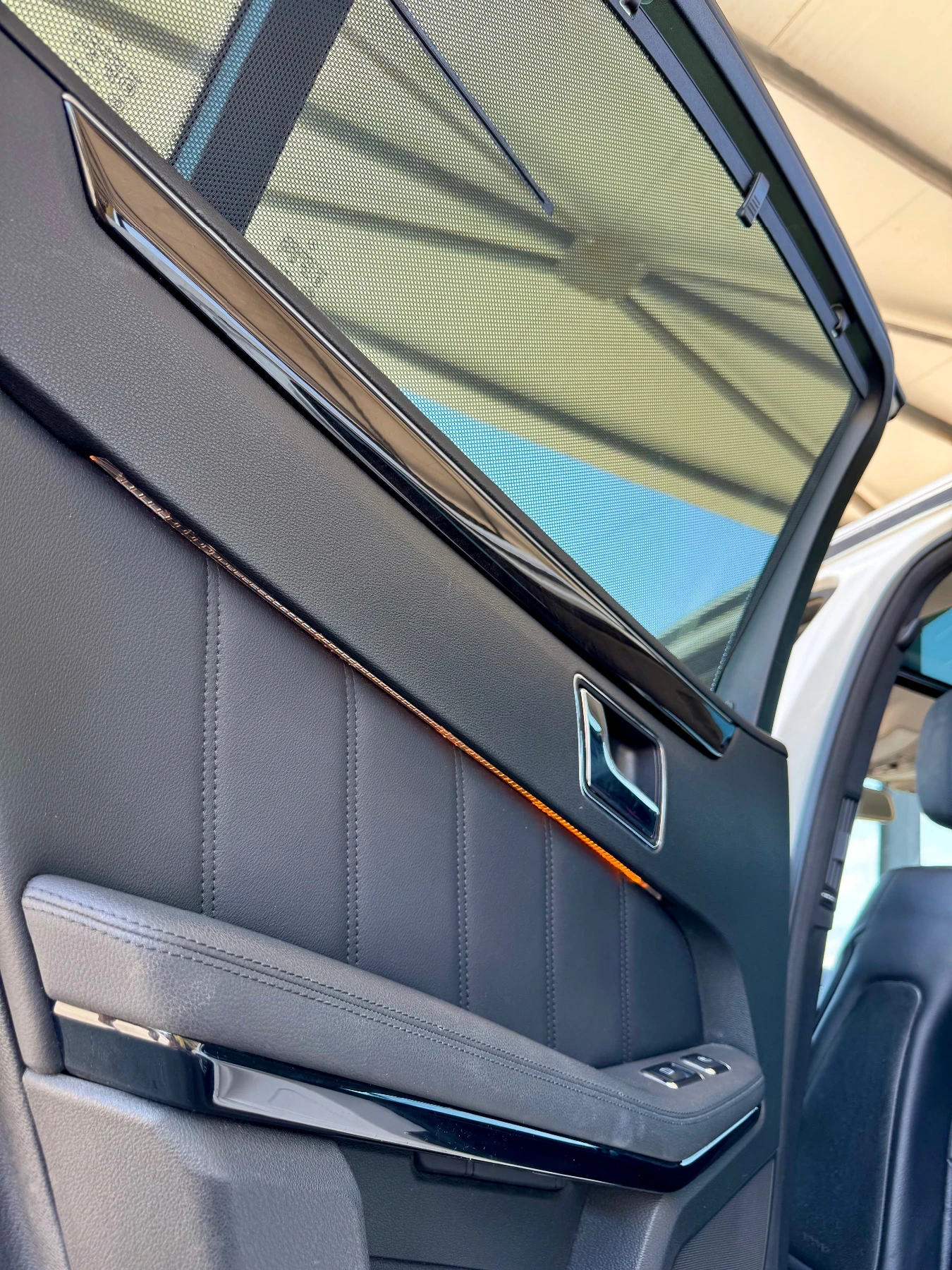Mercedes-Benz E 500 Подгрев Обдухване Дистроник Масажи - FULL, снимка 16 - Автомобили и джипове - 55042143
