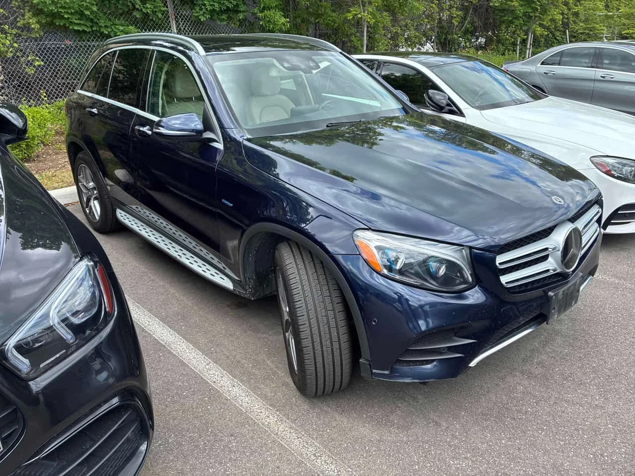 Mercedes-Benz GLC * 350e * CARFAX * БЕЗ ПЪРВОНАЧАЛНА ВНОСКА, снимка 3 - Автомобили и джипове - 54894004
