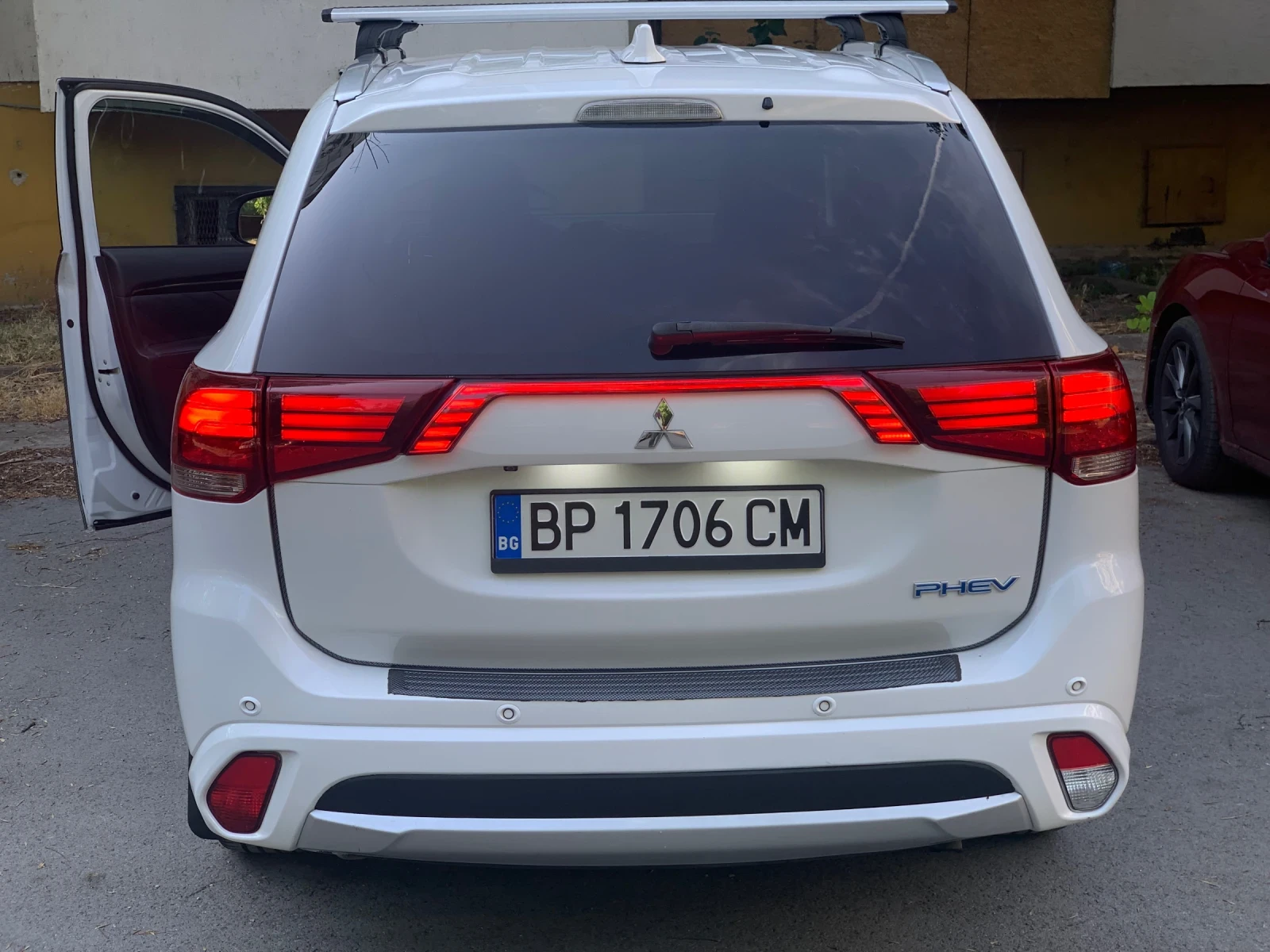 Mitsubishi Outlander 2.0 4WD PHEV 360 ������  | Mobile.bg � ����������� 9