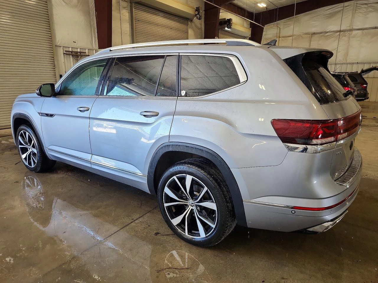 VW Atlas 2.0l Volkswagen Sel Premium R-Line, снимка 2 - Автомобили и джипове - 56088505
