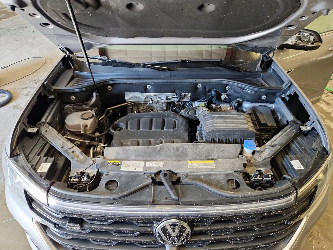 VW Atlas 2.0l Volkswagen Sel Premium R-Line, снимка 12 - Автомобили и джипове - 56088505