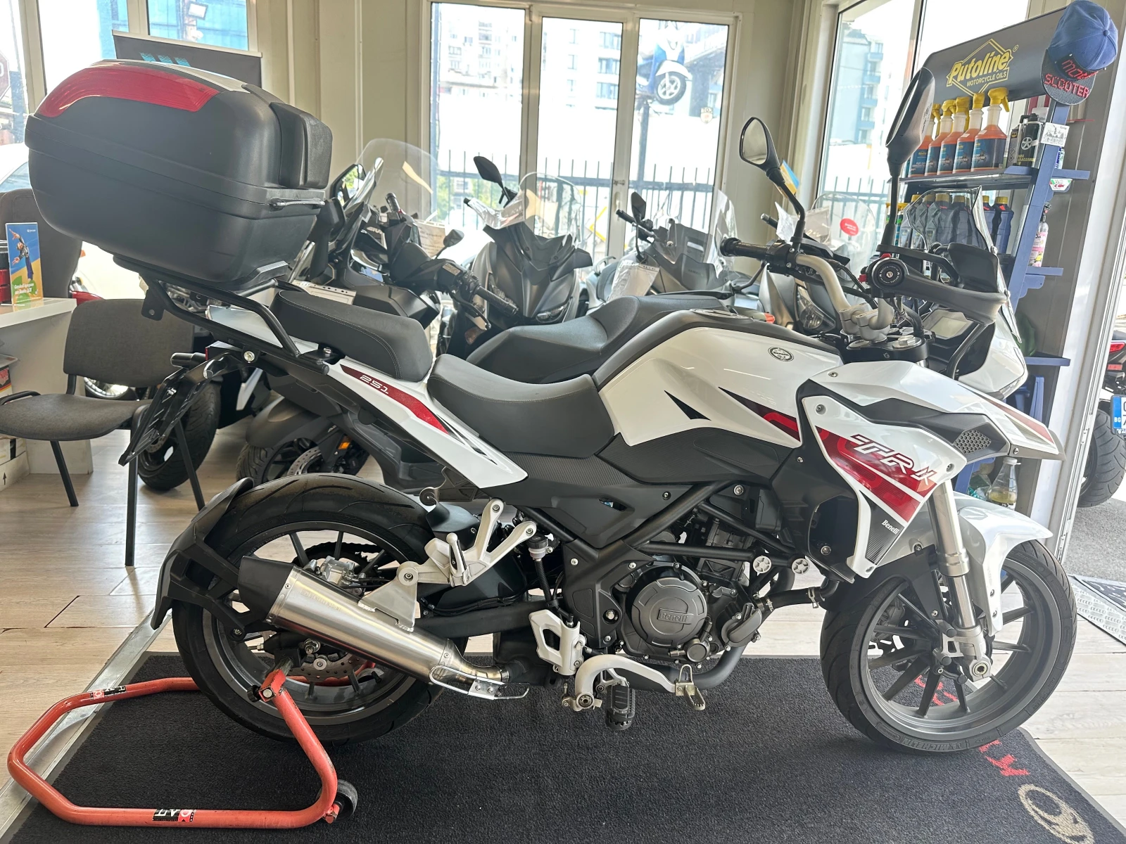 Benelli TRK 502 251 Кат.А2/246 км./2021г., снимка 11 - Мотоциклети и мототехника - 55376722