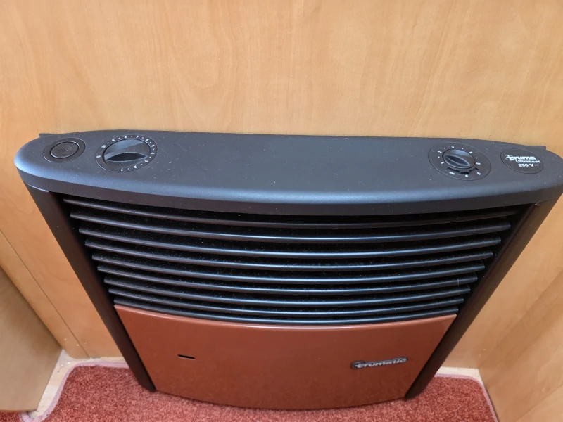 Каравана ABI RANGER 500 5 местна, снимка 12 - Каравани и кемпери - 53296513