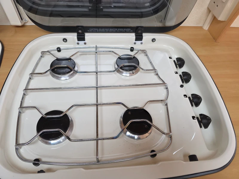 Каравана ABI RANGER 500 5 местна, снимка 9 - Каравани и кемпери - 53296513