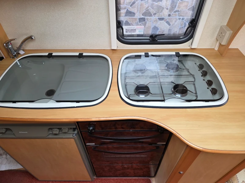 Каравана ABI RANGER 500 5 местна, снимка 7 - Каравани и кемпери - 53296513