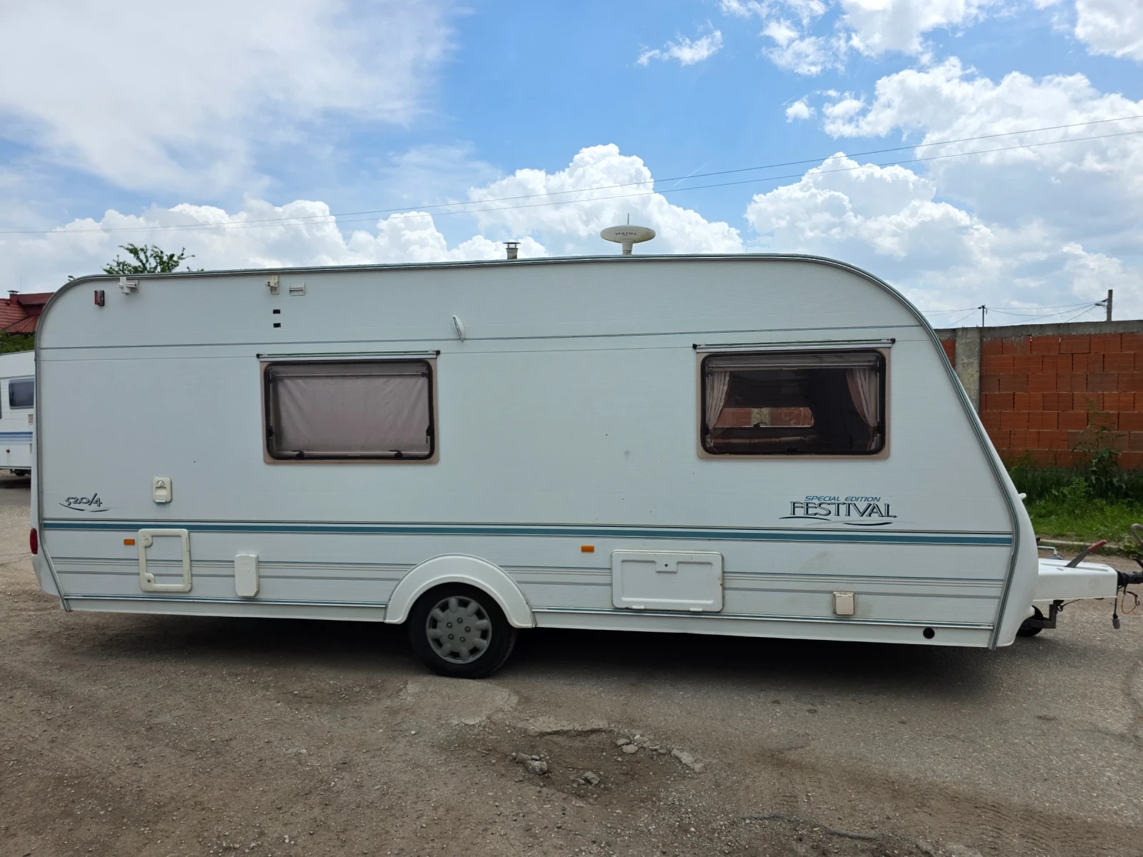 Каравана ABI COACHMAN FESTIVAL, снимка 2 - Каравани и кемпери - 54511948