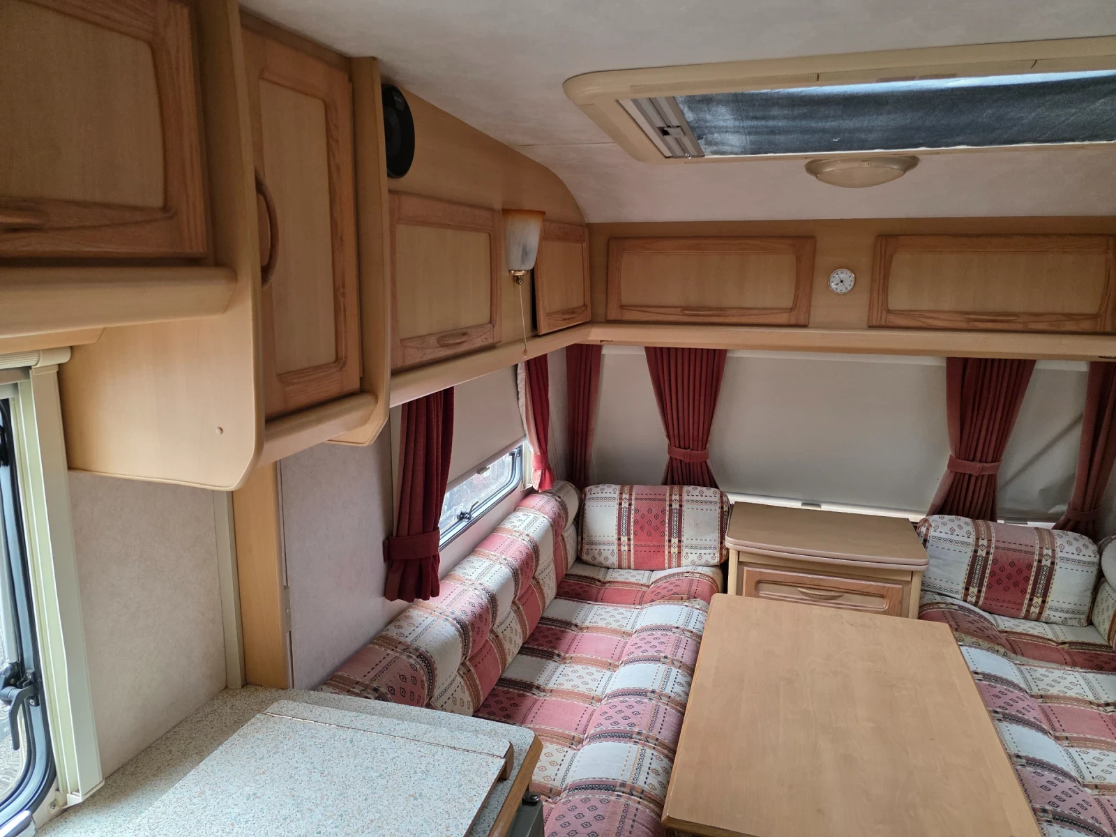 Каравана ABI COACHMAN FESTIVAL, снимка 9 - Каравани и кемпери - 54511948