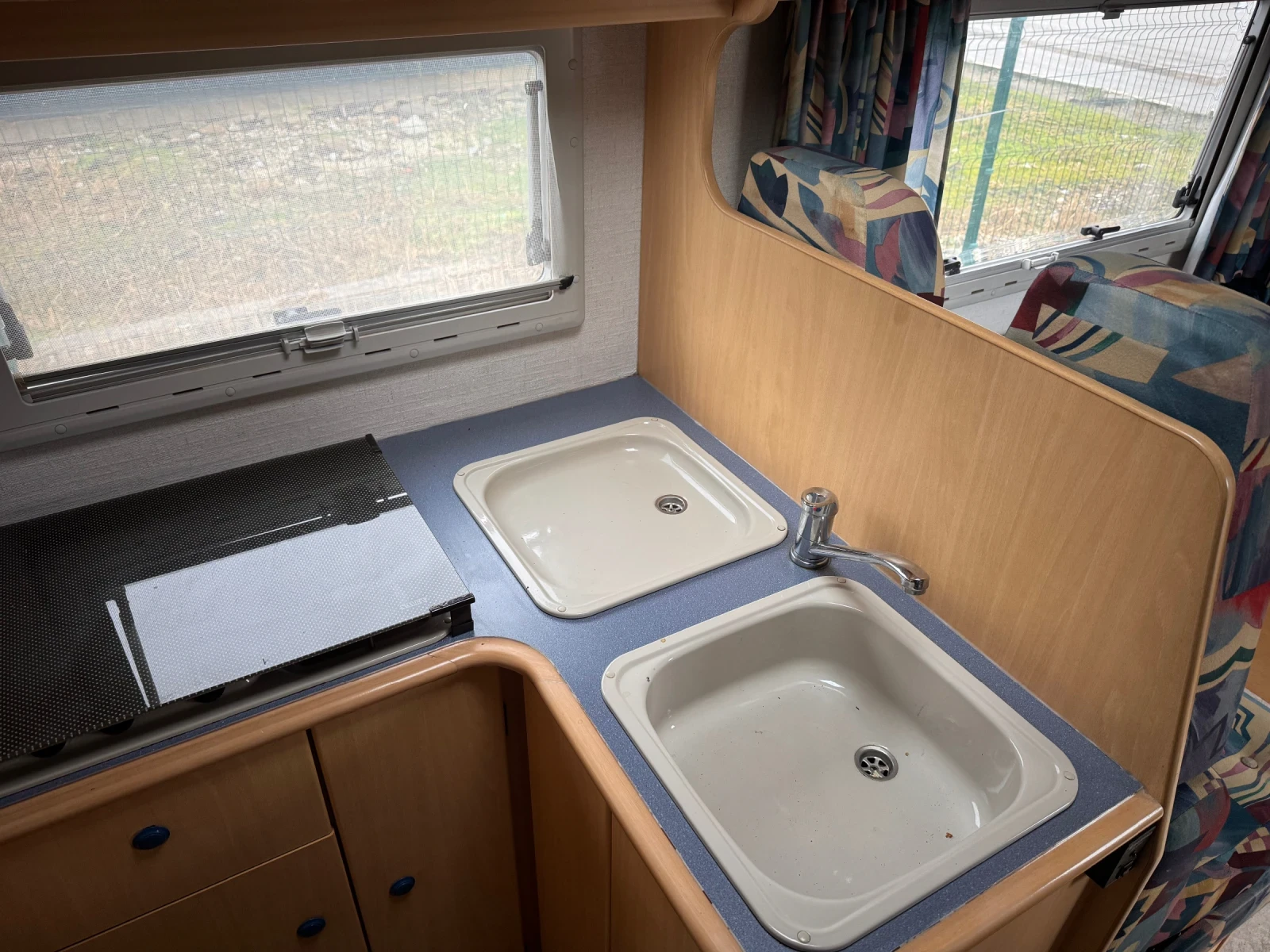 Кемпер Ford Transit  - изображение 8