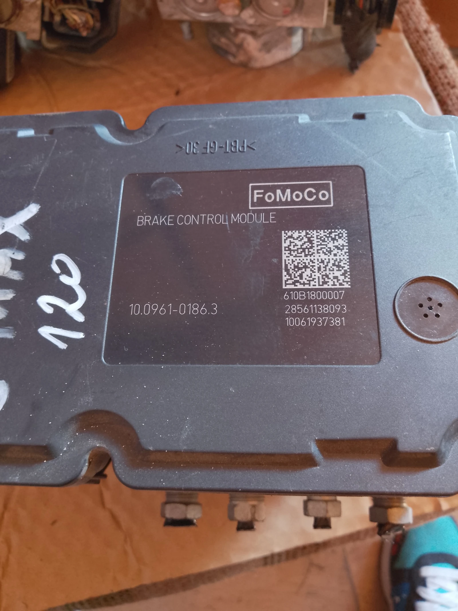 AV61-2C405-AE ABS     10.09.61-0186.3 | Mobile.bg   2