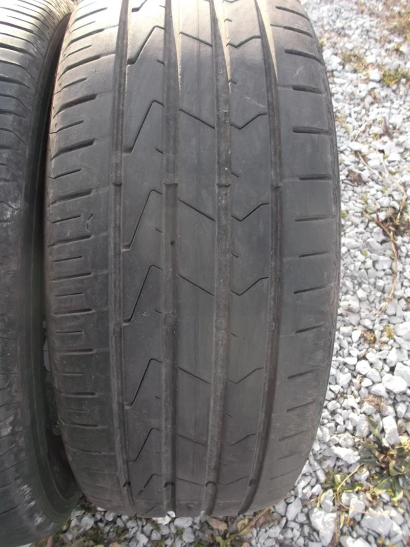 Гуми Летни 205/55R16, снимка 3 - Гуми и джанти - 23831692