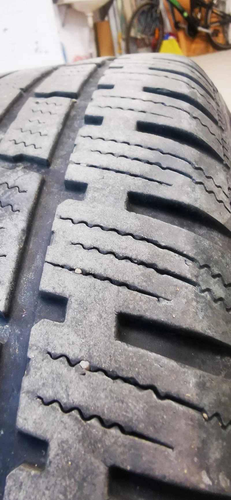    235/45R17 | Mobile.bg   7