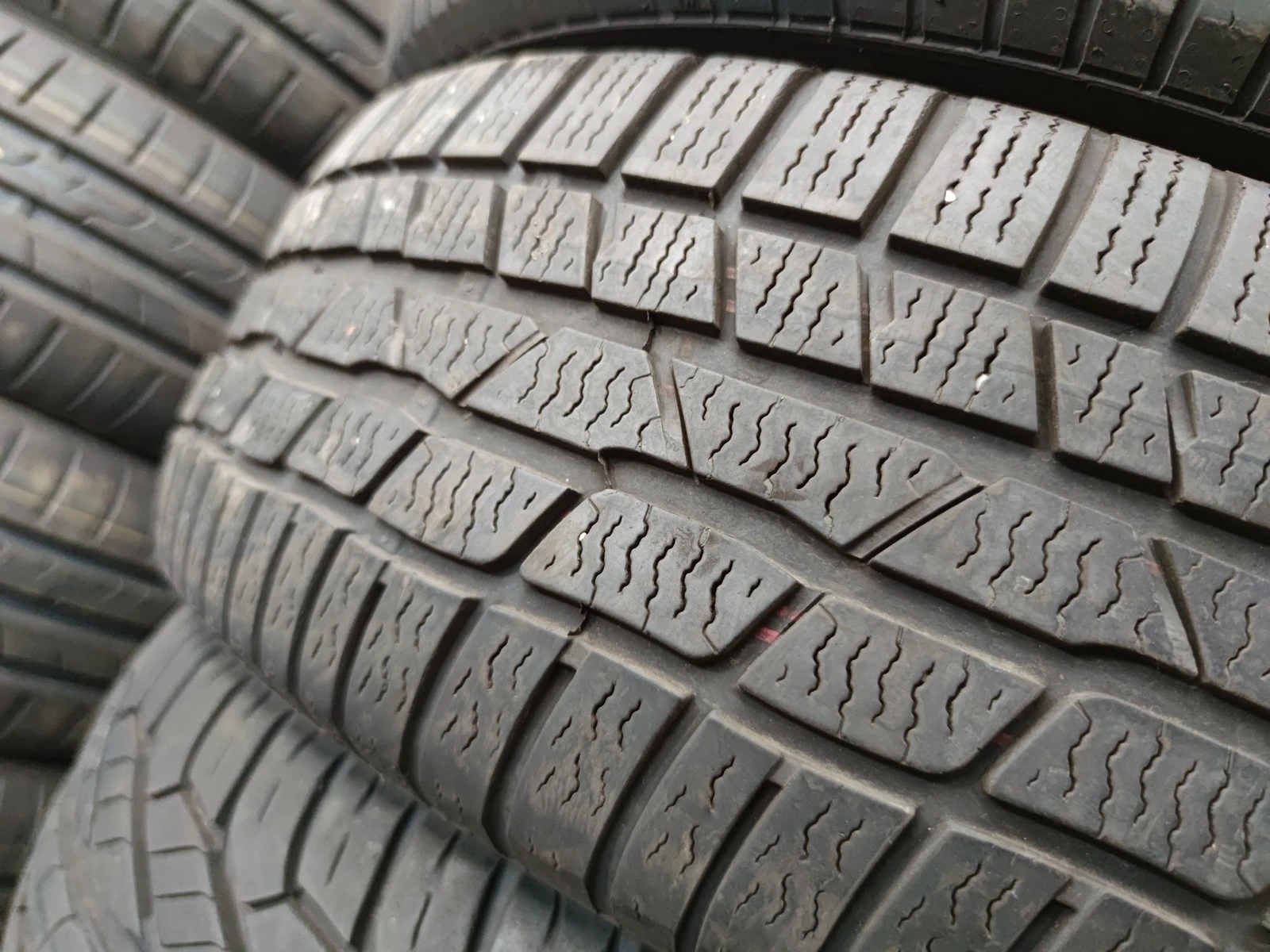 ���� 205/60R16 | Mobile.bg � ����������� 2