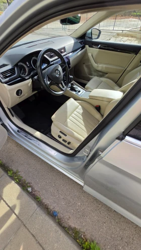 Skoda Superb L&K, снимка 11