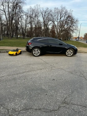 Opel Astra GTC, снимка 2