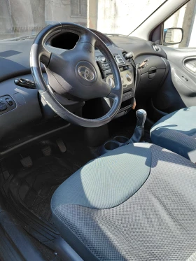 Toyota Yaris - 1450 € / 2835.95 лв. - 60353891 4