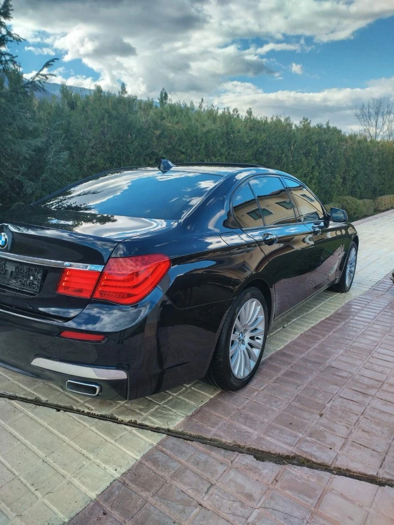 BMW 750 X-drive /M-paket 408 к. Само за Части!, снимка 7 - Автомобили и джипове - 39204652