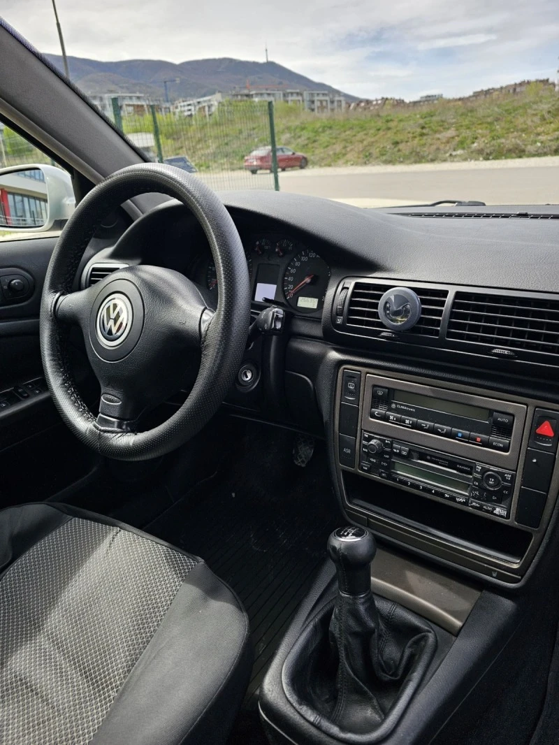 VW Passat 1.9 TDI 115к.с., снимка 10 - Автомобили и джипове - 45759438