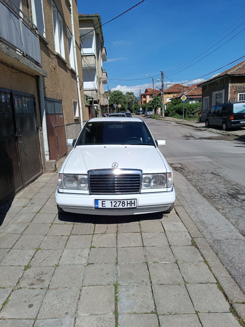 Mercedes-Benz E 320, снимка 7 - Автомобили и джипове - 46749414