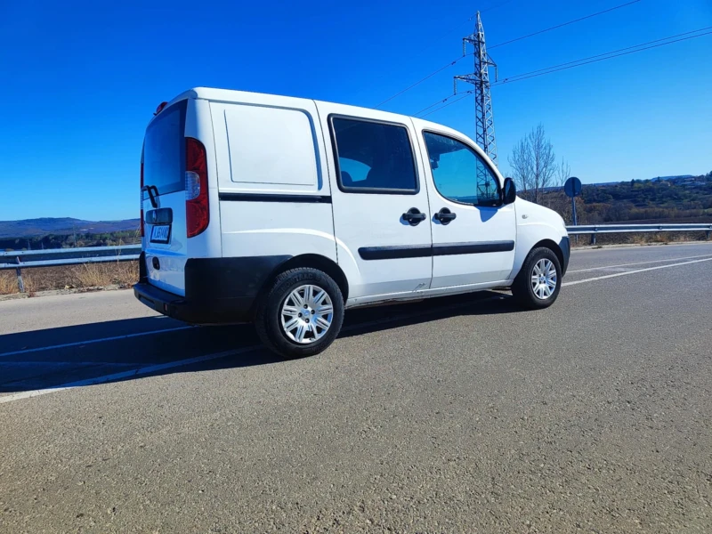 Fiat Doblo 1.6 бензин/метан, снимка 6 - Автомобили и джипове - 47877490