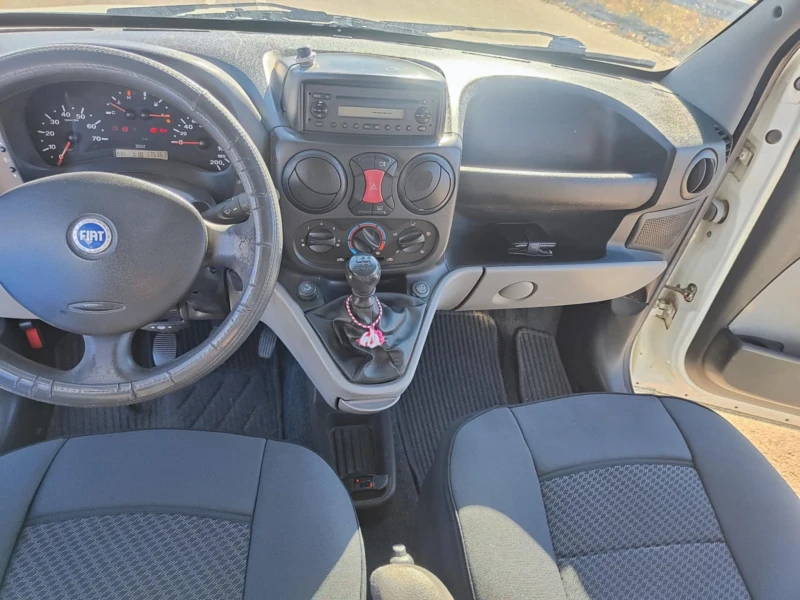 Fiat Doblo 1.6 бензин/метан, снимка 13 - Автомобили и джипове - 47877490