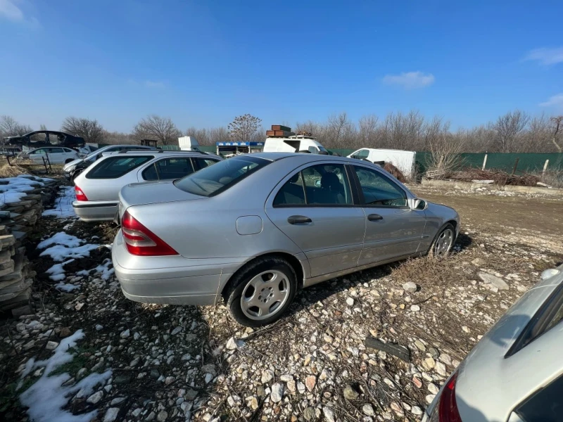 Mercedes-Benz C 220 CDI, снимка 6 - Автомобили и джипове - 48999114