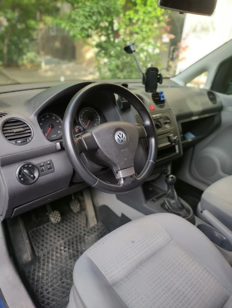 VW Caddy, снимка 12 - Автомобили и джипове - 52813134