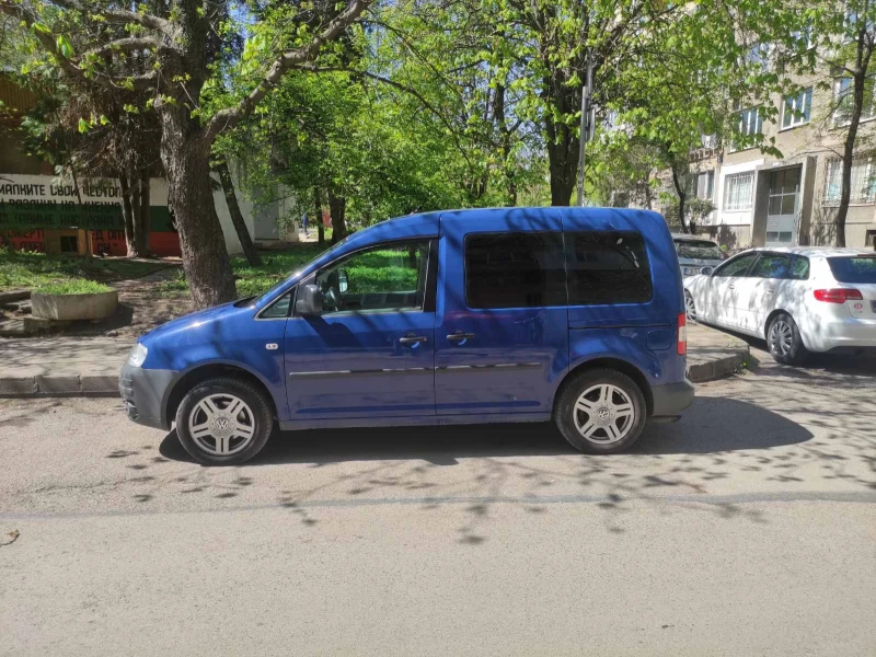 VW Caddy, снимка 7 - Автомобили и джипове - 52813134
