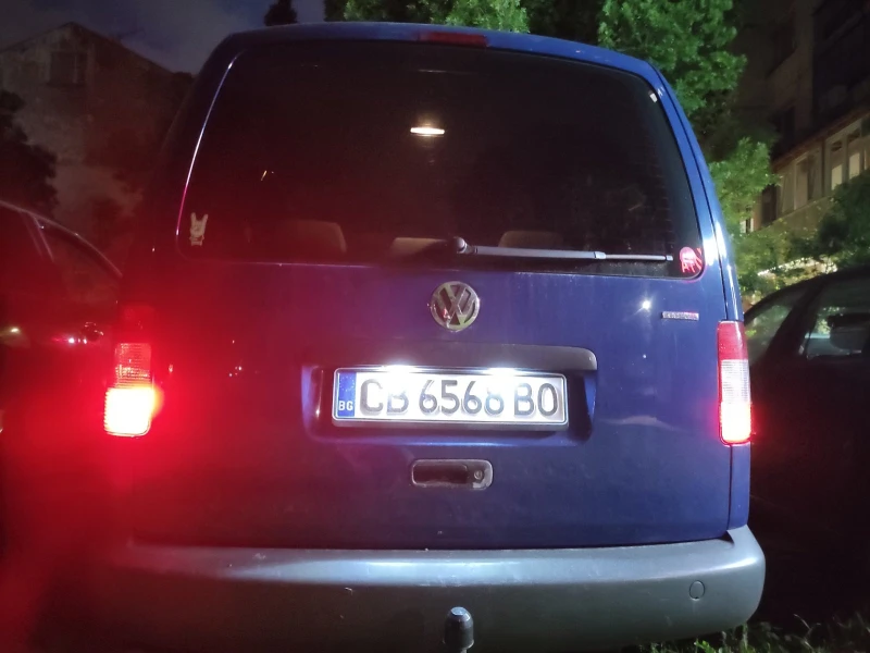 VW Caddy, снимка 4 - Автомобили и джипове - 52813134