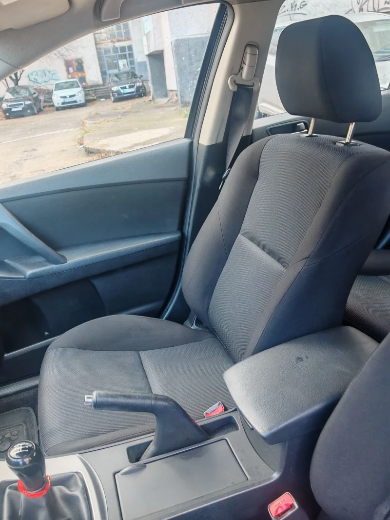 Mazda 3, снимка 6 - Автомобили и джипове - 52521924