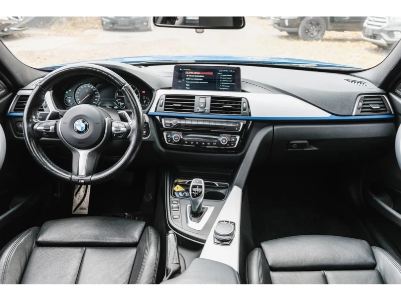 BMW 330 * 330i xDrive| Clean Carfax| M Sport| Carplay| Bli, снимка 7 - Автомобили и джипове - 52804846