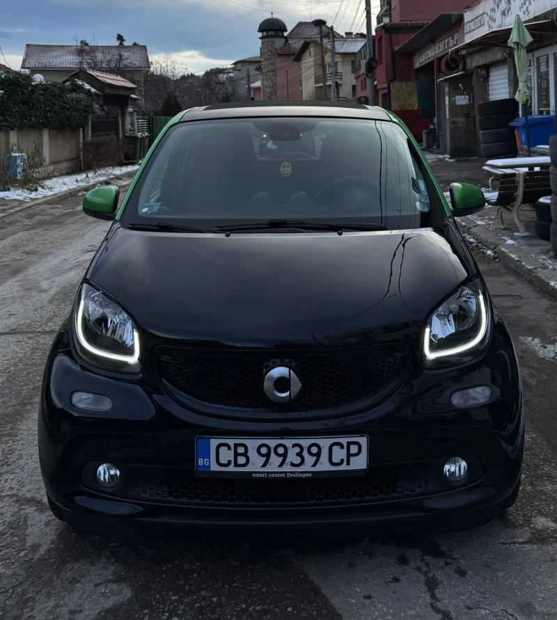 Smart Forfour EV, снимка 8 - Автомобили и джипове - 53071984