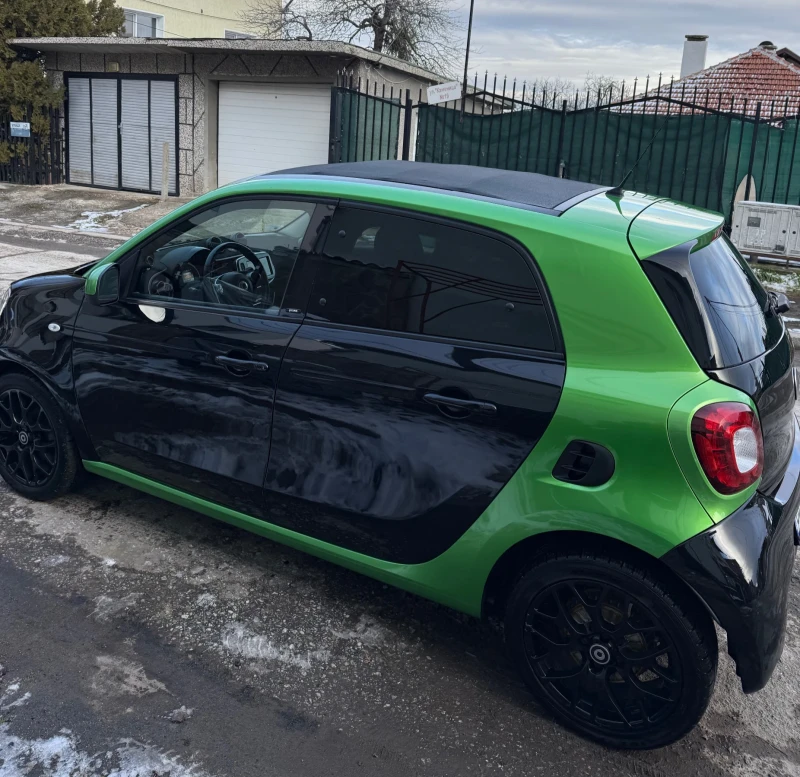 Smart Forfour EV, снимка 6 - Автомобили и джипове - 53071984