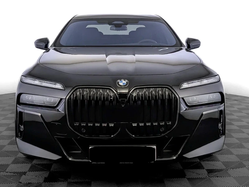 BMW 740 d xDrive M-Pack, снимка 4 - Автомобили и джипове - 53112697