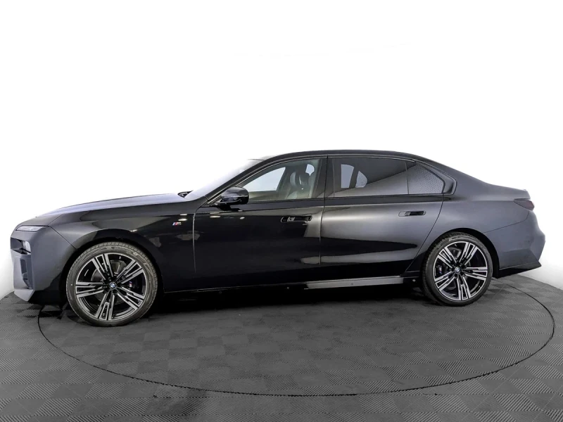 BMW 740 d xDrive M-Pack, снимка 3 - Автомобили и джипове - 53112697