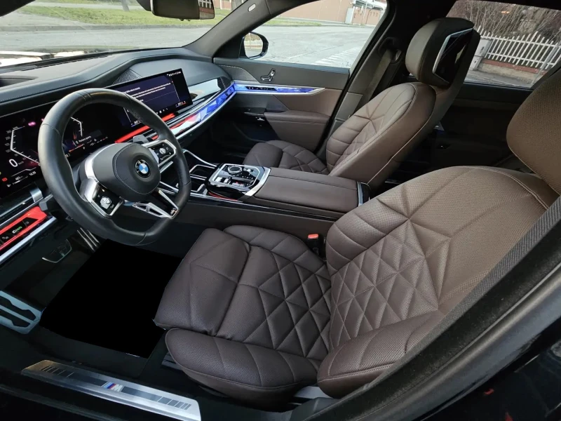 BMW 740 d xDrive M-Pack, снимка 8 - Автомобили и джипове - 53112697