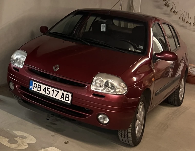Renault Clio, снимка 6 - Автомобили и джипове - 53589476
