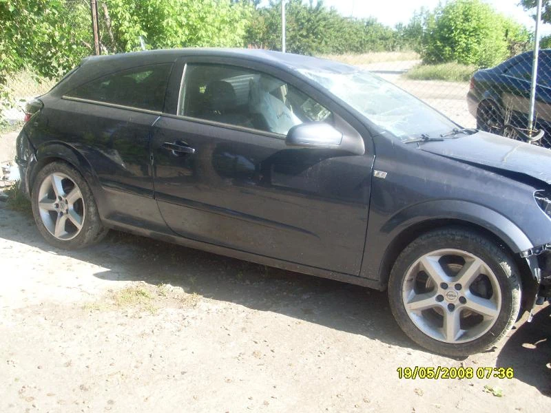 Opel Astra 1.9cdti, снимка 6 - Автомобили и джипове - 10653413