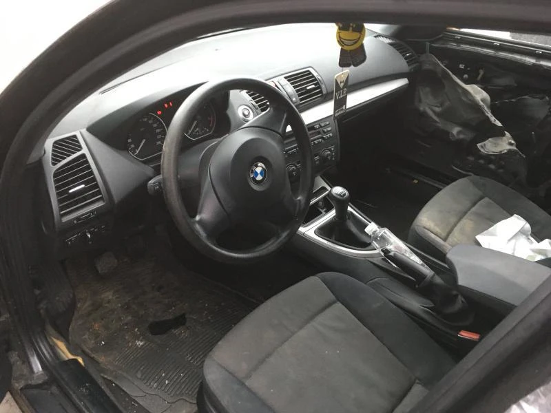 BMW 120 2.0 tdi, снимка 6 - Автомобили и джипове - 34900478