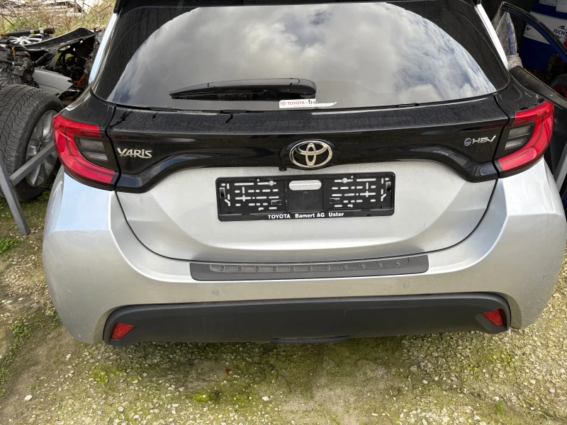 Toyota Yaris 1.5 хибрид - 11000 € / 21514.13 лв. - 76840074 1