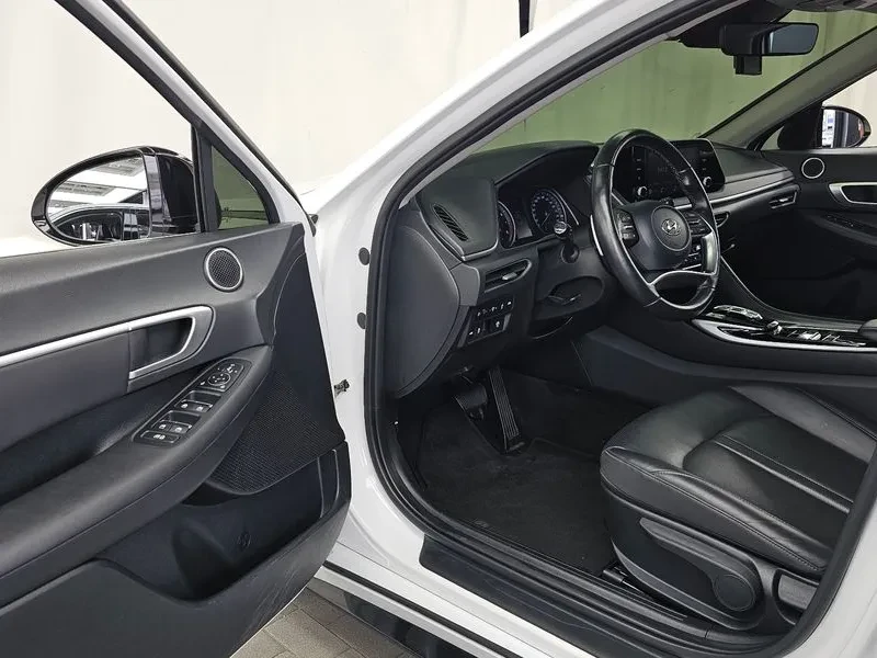 Hyundai Sonata 1.6 Turbo Modern, снимка 10 - Автомобили и джипове - 55937581