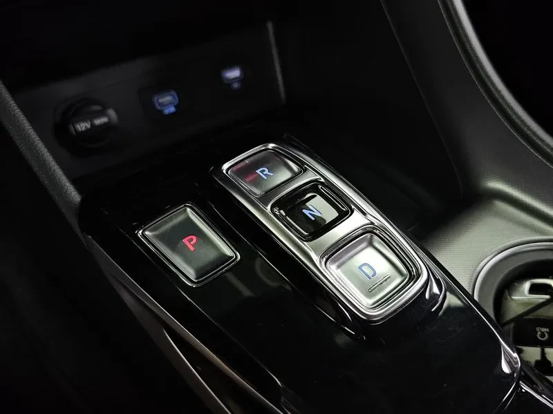 Hyundai Sonata 1.6 Turbo Modern, снимка 9 - Автомобили и джипове - 55937581