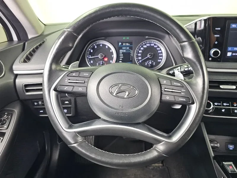 Hyundai Sonata 1.6 Turbo Modern, снимка 13 - Автомобили и джипове - 55937581