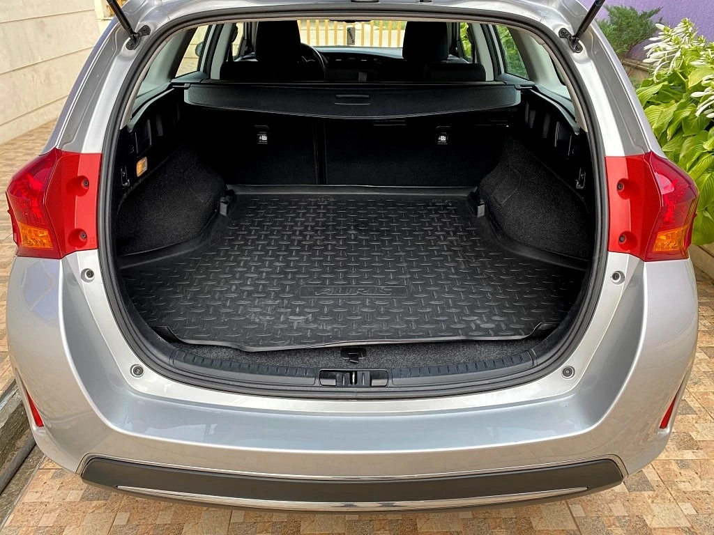 Toyota Auris 1.6* | Mobile.bg   11